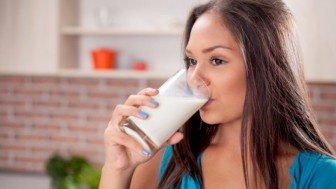 Süt İçtikten Ne Kadar Sonra İlaç İçilir?