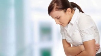 Midede Sıkışıklık Göğüste Bir şey Kalmış Hissi